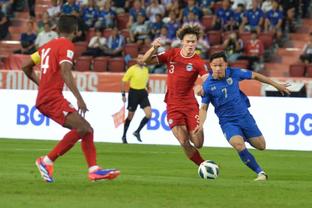 Buồn tẻ! Chelsea 0 - 0 Tạ Phi Liên nửa hiệp số liệu: sút 5 - 3 chính xác 1 - 0, khống chế bóng 79 - 21%